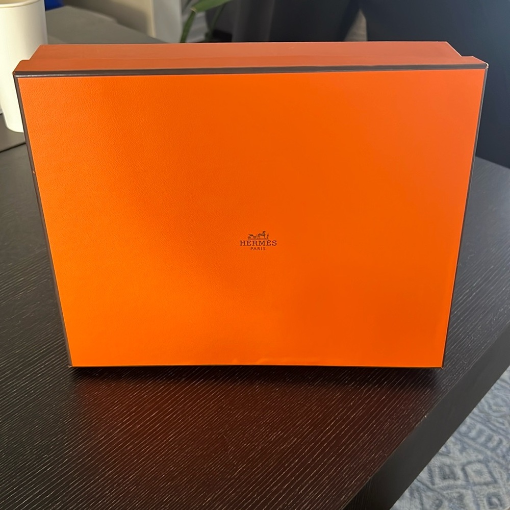 Hermes box